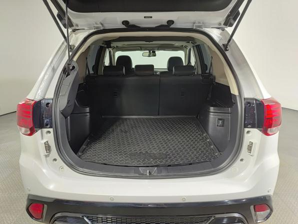 Mitsubishi Outlander III Рестайлинг 3 с пробегом 2022 года, цена 3 190 000 рублей, 37832 км, внедорожник, Автокод Объявления
