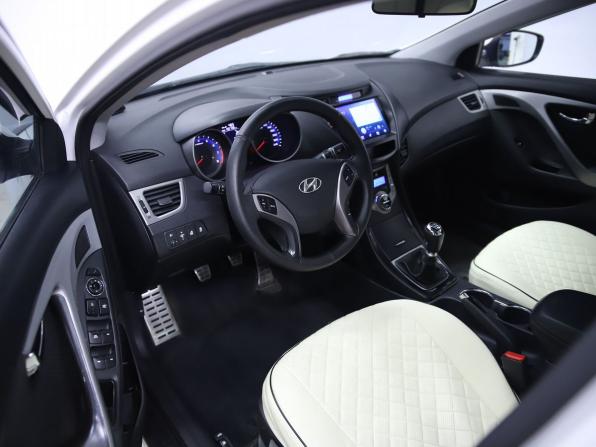 Hyundai Elantra V (MD) с пробегом 2013 года, цена 900 000 рублей, 155738 км, седан, Автокод Объявления