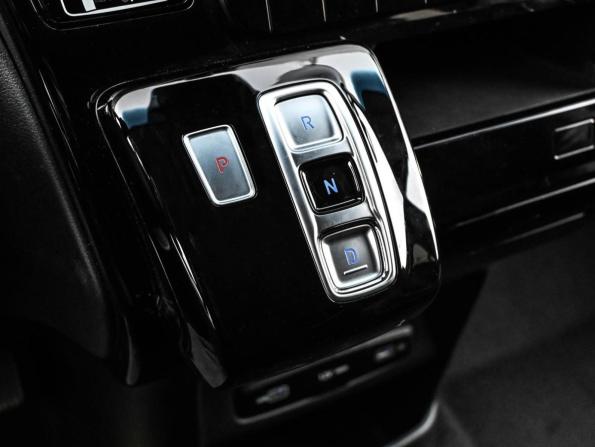 Hyundai Staria I с пробегом 2021 года, цена 5 199 000 рублей, 28540 км, минивэн, Автокод Объявления