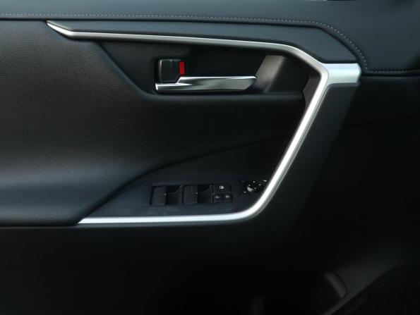 Toyota RAV4 V (XA50) с пробегом 2020 года, цена 2 690 000 рублей, 157310 км, внедорожник, Автокод Объявления