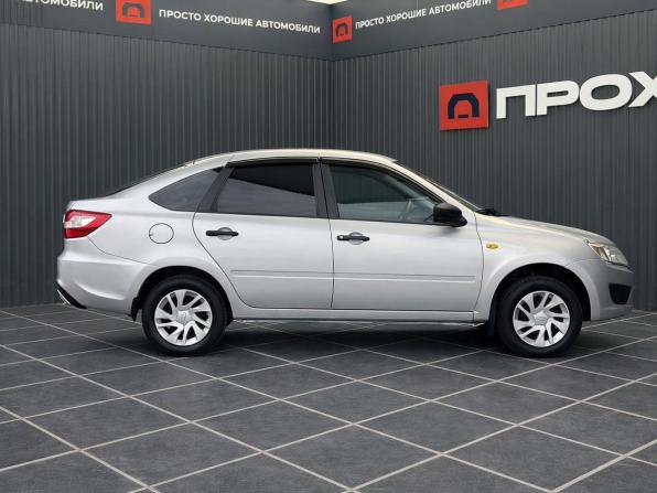Lada (ВАЗ) Granta I с пробегом 2017 года, цена 477 000 рублей, 68153 км, лифтбек, Автокод Объявления
