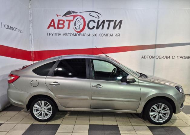 Lada (ВАЗ) Granta I Рестайлинг с пробегом 2019 года, цена 705 000 рублей, 95000 км, хэтчбек, Автокод Объявления