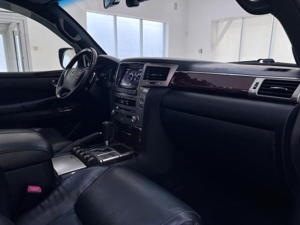 Lexus LX III Рестайлинг с пробегом 2014 года, цена 3 990 000 рублей, 203291 км, внедорожник, Автокод Объявления