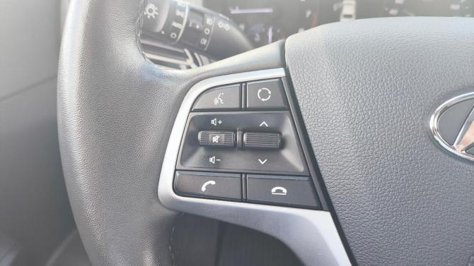 Hyundai Solaris II Рестайлинг с пробегом 2021 года, цена 1 515 000 рублей, 101900 км, седан, Автокод Объявления