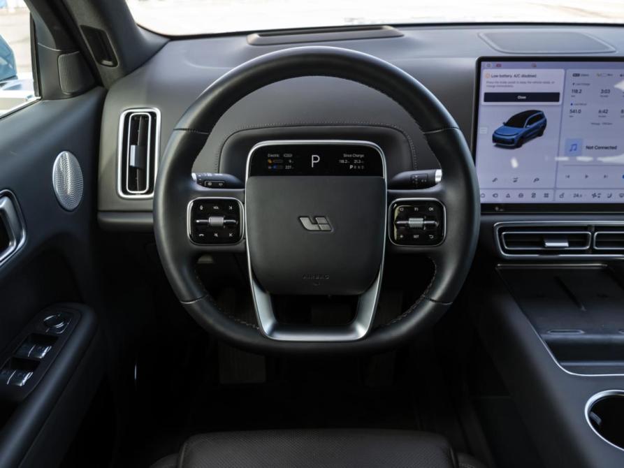 Li Auto (Lixiang) L9 I Москва  - изображение 10