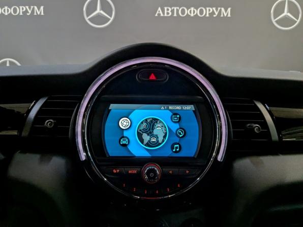 Mini Hatch III (F55/F56) Рестайлинг с пробегом 2020 года, цена 2 350 000 рублей, 51000 км, хэтчбек, Автокод Объявления