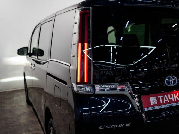 Toyota Esquire I Рестайлинг с пробегом 2019 года, цена 2 650 000 рублей, 111275 км, минивэн, Автокод Объявления
