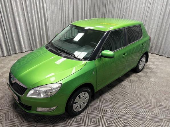 Skoda Fabia II Рестайлинг с пробегом 2010 года, цена 806 000 рублей, 146904 км, хэтчбек, Автокод Объявления