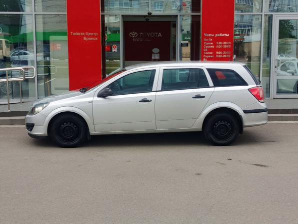 Opel Astra H с пробегом 2004 года, цена 440 000 рублей, 267361 км, универсал, Автокод Объявления