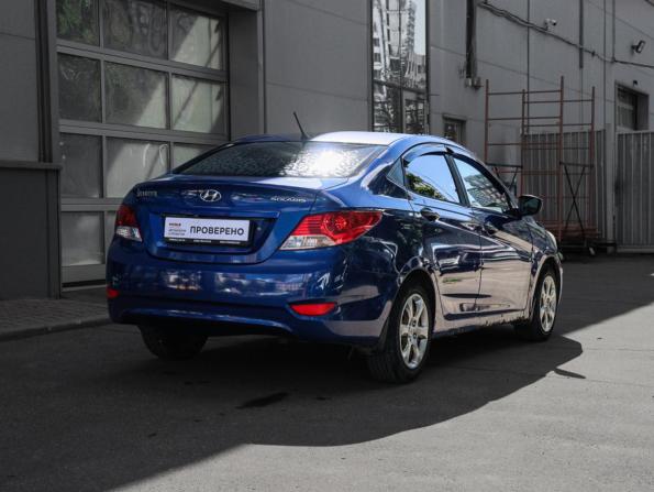 Hyundai Solaris I с пробегом 2011 года, цена 560 000 рублей, 376174 км, седан, Автокод Объявления