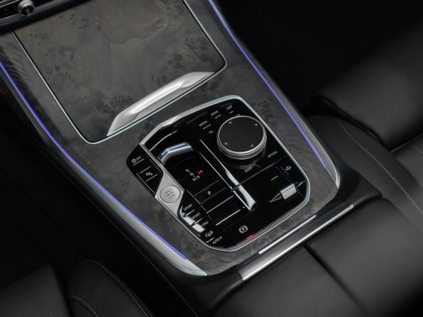 BMW X7 I (G07) Рестайлинг с пробегом 2025 года, цена 17 450 000 рублей, 40 км, внедорожник, Автокод Объявления