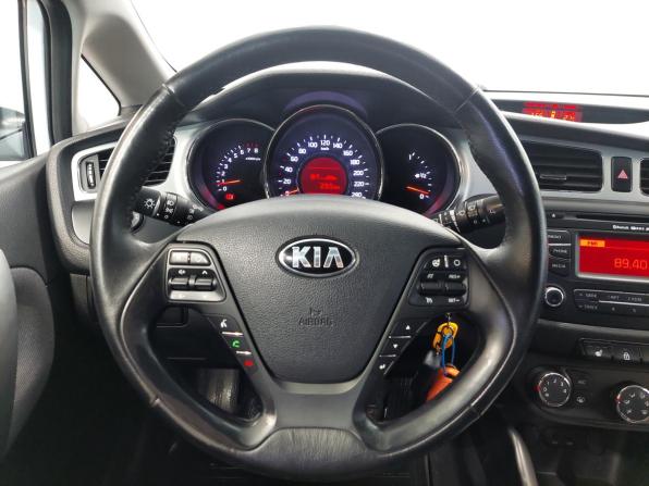 Kia Ceed II с пробегом 2013 года, цена 999 000 рублей, 105727 км, хэтчбек, Автокод Объявления