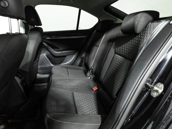 Skoda Octavia III (A7) Рестайлинг с пробегом 2017 года, цена 1 649 585 рублей, 169477 км, лифтбек, Автокод Объявления