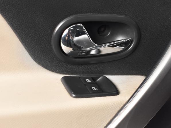 Renault Logan II с пробегом 2016 года, цена 449 995 рублей, 393881 км, седан, Автокод Объявления