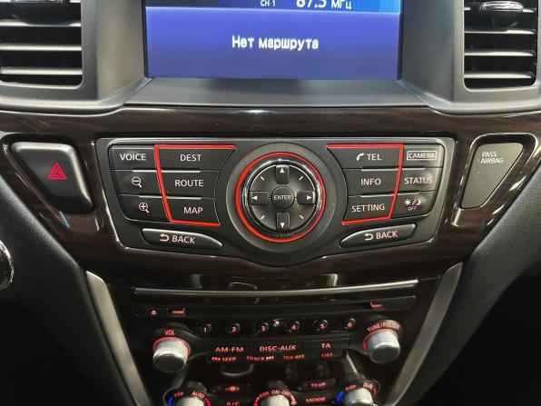 Nissan Pathfinder IV с пробегом 2015 года, цена 1 990 000 рублей, 136963 км, внедорожник, Автокод Объявления