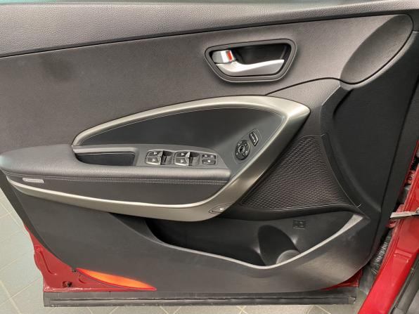 Hyundai Santa Fe III Рестайлинг с пробегом 2017 года, цена 1 725 000 рублей, 135222 км, внедорожник, Автокод Объявления