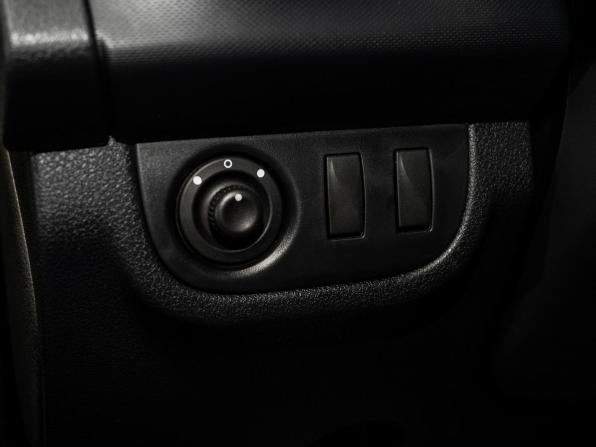 Renault Logan II Рестайлинг с пробегом 2019 года, цена 885 000 рублей, 80470 км, седан, Автокод Объявления