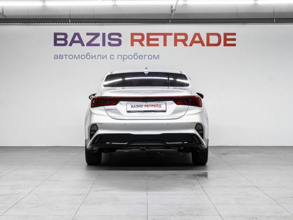 Kia Cerato IV с пробегом 2022 года, цена 2 150 000 рублей, 45594 км, седан, Автокод Объявления