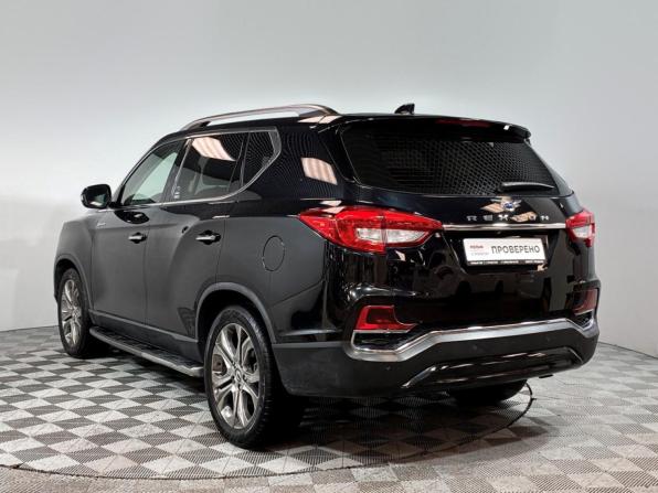 SsangYong Rexton IV с пробегом 2018 года, цена 2 490 000 рублей, 167001 км, внедорожник, Автокод Объявления
