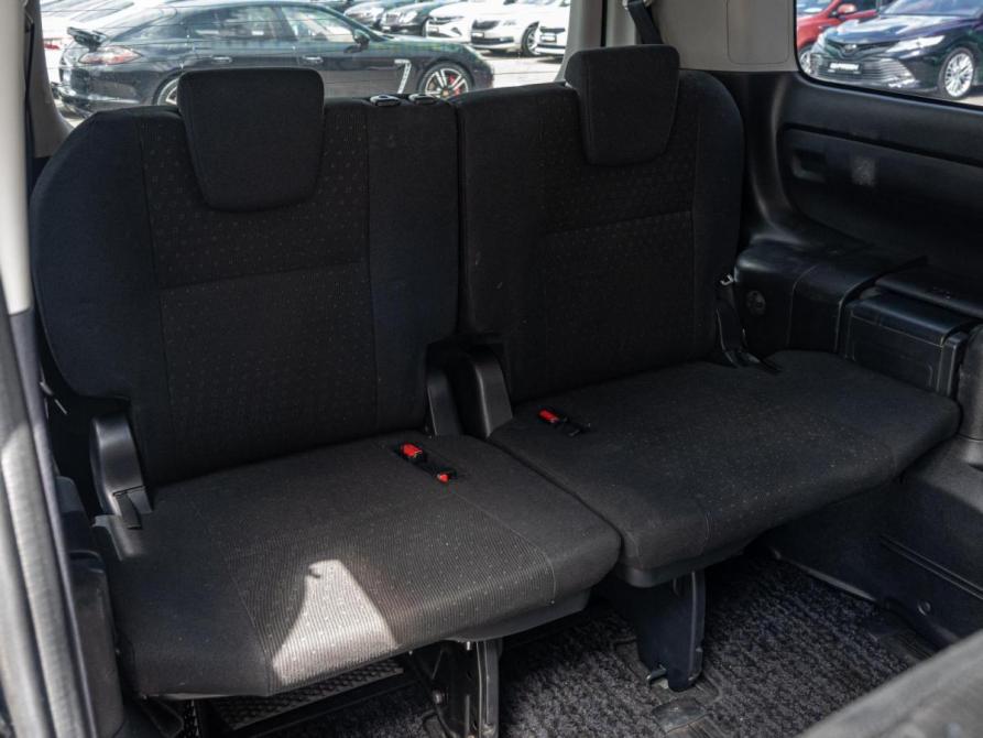 Toyota Voxy III (R80) Краснодар  - изображение 12