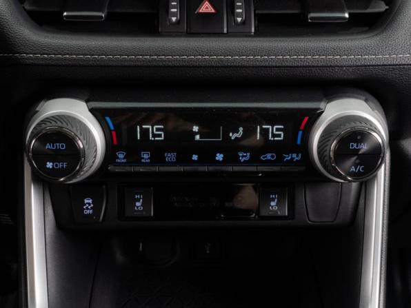 Toyota RAV4 V (XA50) с пробегом 2020 года, цена 3 627 554 рубля, 122273 км, внедорожник, Автокод Объявления
