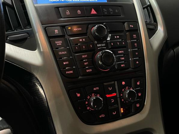 Opel Astra J Рестайлинг с пробегом 2012 года, цена 780 000 рублей, 176891 км, хэтчбек, Автокод Объявления