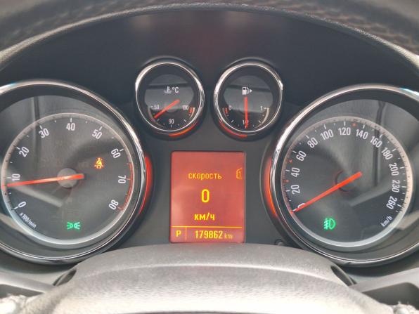 Opel Astra J Рестайлинг с пробегом 2012 года, цена 730 000 рублей, 179861 км, хэтчбек, Автокод Объявления