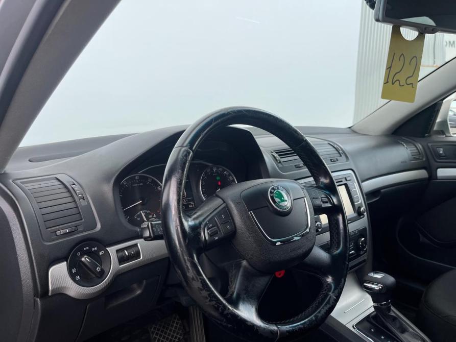 Skoda Octavia II (A5) Рестайлинг Санкт-Петербург  - изображение 8