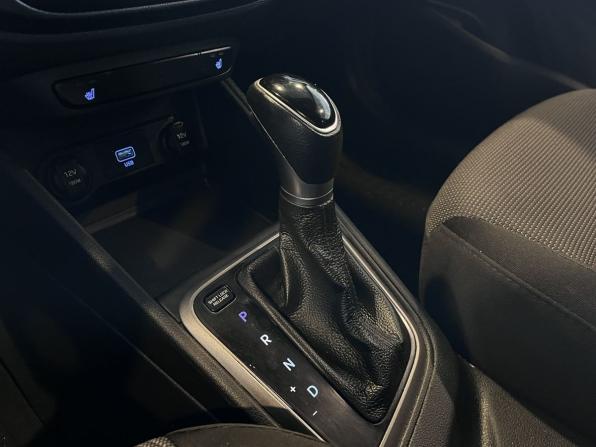 Hyundai Solaris II с пробегом 2019 года, цена 1 180 000 рублей, 214210 км, седан, Автокод Объявления