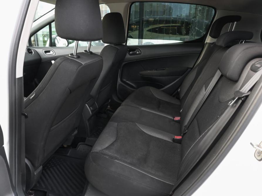 Peugeot 308 I Москва  - изображение 11