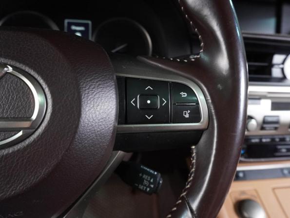 Lexus ES VI Рестайлинг с пробегом 2017 года, цена 3 299 000 рублей, 111056 км, седан, Автокод Объявления