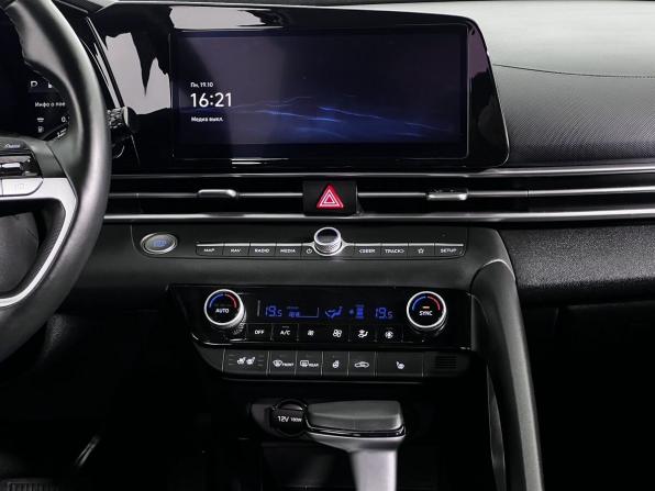 Hyundai Avante VII с пробегом 2021 года, цена 2 290 000 рублей, 71835 км, седан, Автокод Объявления