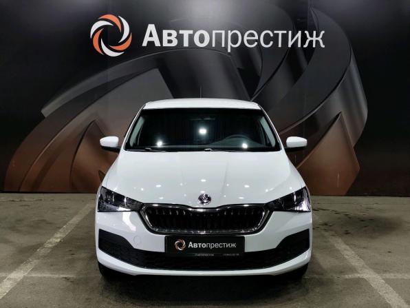 Skoda Rapid II с пробегом 2021 года, цена 1 630 000 рублей, 25411 км, лифтбек, Автокод Объявления