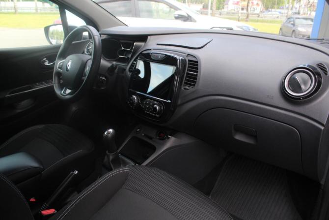 Renault Kaptur I с пробегом 2018 года, цена 1 470 000 рублей, 138618 км, внедорожник, Автокод Объявления