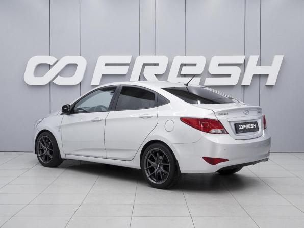 Hyundai Solaris I Рестайлинг с пробегом 2015 года, цена 1 099 000 рублей, 154819 км, седан, Автокод Объявления