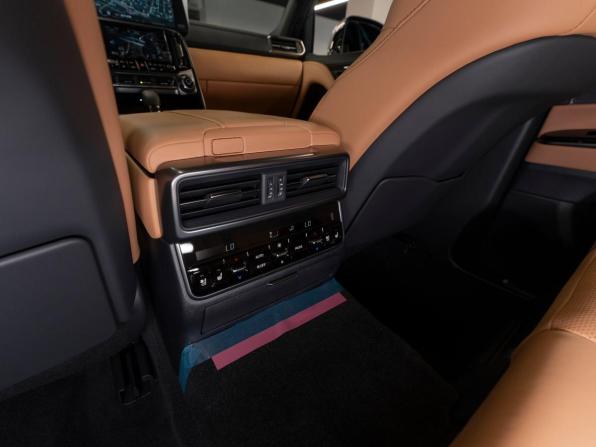 Lexus LX IV с пробегом 2025 года, цена 17 530 000 рублей, 19 км, внедорожник, Автокод Объявления