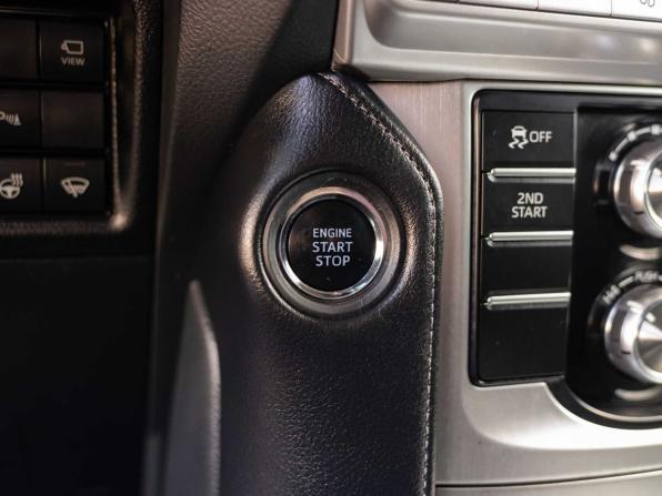 Toyota Land Cruiser Prado 150 Series Рестайлинг 2 с пробегом 2019 года, цена 5 500 000 рублей, 154964 км, внедорожник, Автокод Объявления