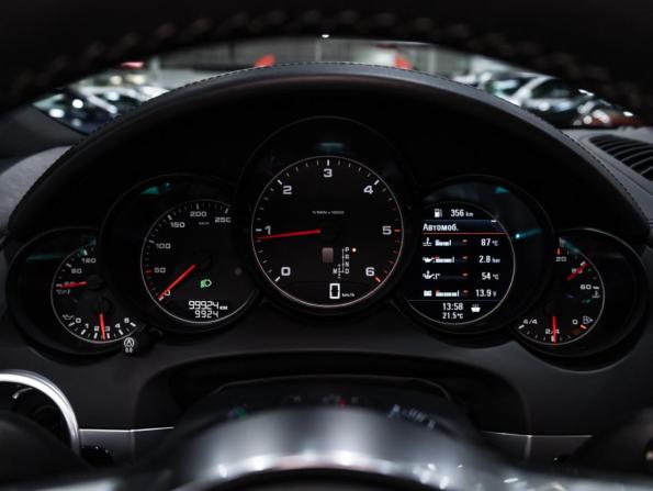 Porsche Cayenne II Рестайлинг (958) с пробегом 2017 года, цена 4 499 700 рублей, 99926 км, внедорожник, Автокод Объявления