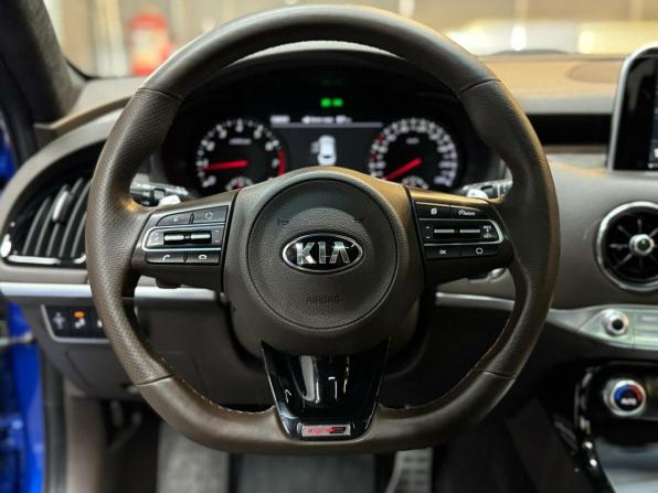 Kia Stinger I с пробегом 2018 года, цена 2 797 000 рублей, 62000 км, лифтбек, Автокод Объявления