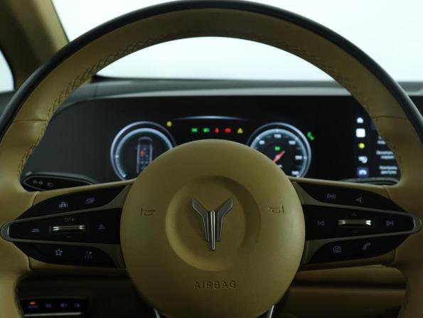 Voyah Dream I с пробегом 2023 года, цена 4 990 000 рублей, 50162 км, минивэн, Автокод Объявления