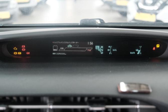 Toyota Prius III Рестайлинг (XW30) с пробегом 2012 года, цена 959 000 рублей, 259500 км, лифтбек, Автокод Объявления