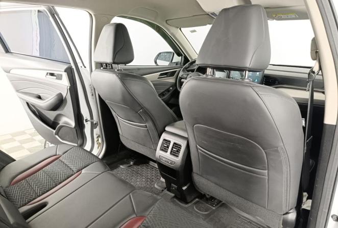 Haval F7 I Рестайлинг с пробегом 2023 года, цена 2 380 000 рублей, 43150 км, внедорожник, Автокод Объявления