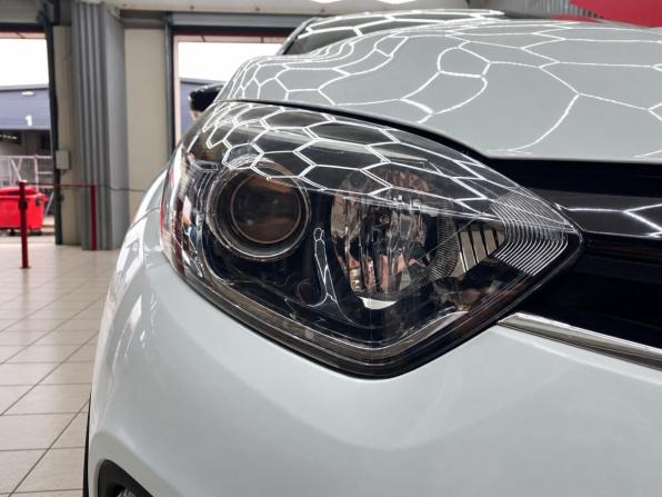 Renault Kaptur I с пробегом 2017 года, цена 1 580 000 рублей, 110100 км, внедорожник, Автокод Объявления