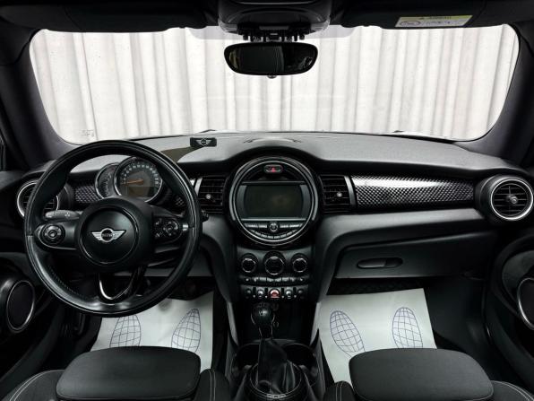 Mini Hatch III (F55/F56) с пробегом 2015 года, цена 2 069 000 рублей, 180000 км, хэтчбек, Автокод Объявления