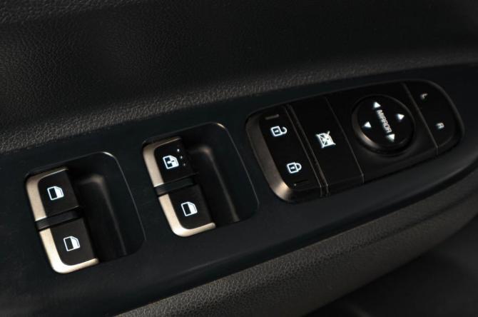 Kia Rio IV Рестайлинг с пробегом 2021 года, цена 1 599 000 рублей, 163000 км, седан, Автокод Объявления