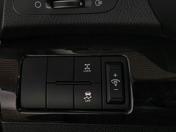 Kia Sorento II Рестайлинг с пробегом 2015 года, цена 2 089 000 рублей, 63026 км, внедорожник, Автокод Объявления