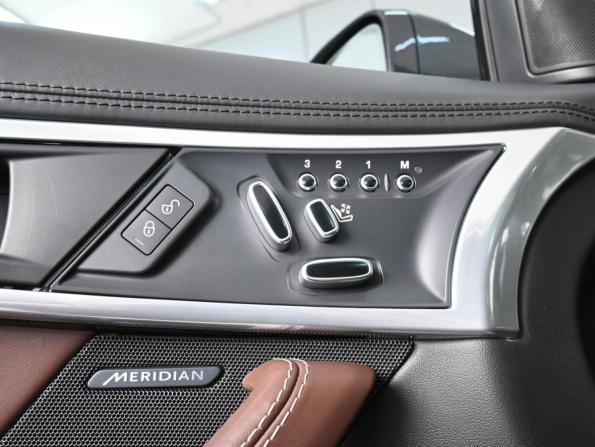 Jaguar F-Type I Рестайлинг с пробегом 2019 года, цена 3 519 000 рублей, 46236 км, купе, Автокод Объявления