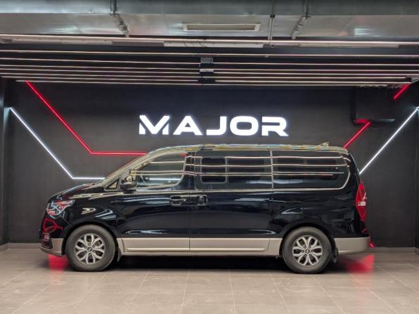 Hyundai H-1 II Рестайлинг 2 с пробегом 2021 года, цена 3 195 000 рублей, 141000 км, минивэн, Автокод Объявления