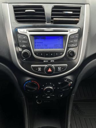 Hyundai Solaris I с пробегом 2013 года, цена 850 000 рублей, 155553 км, седан, Автокод Объявления