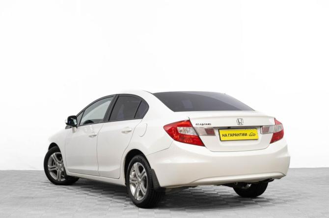 Honda Civic IX с пробегом 2012 года, цена 1 249 000 рублей, 144700 км, седан, Автокод Объявления